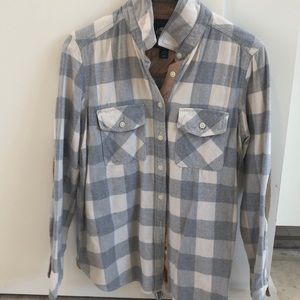 Flannel shirt by Roots. Size Medium